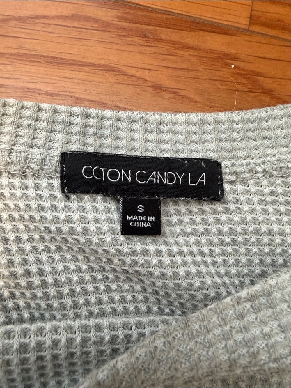 Cotton Candy LA Light Gray Waffle-Knit Long Sleeve Crop Top - Picture 2 of 4